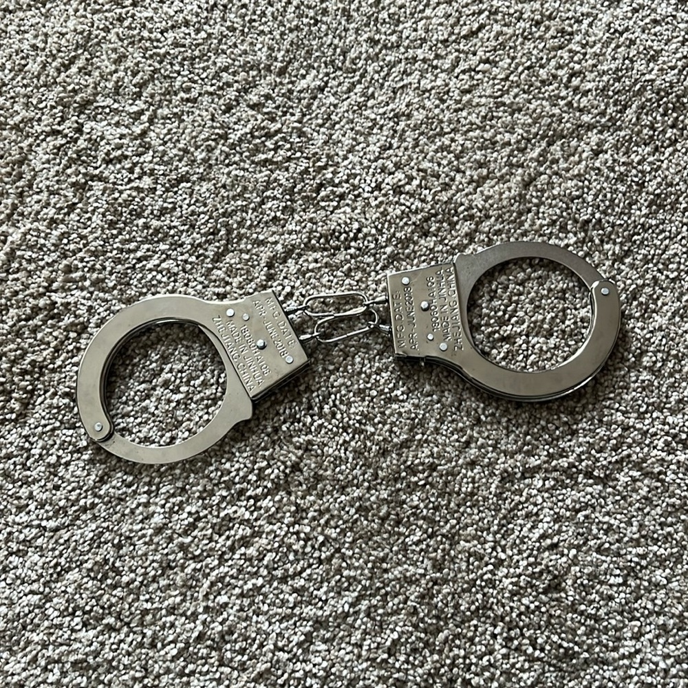 Metal Pretend Play Fake Handcuffs Toy